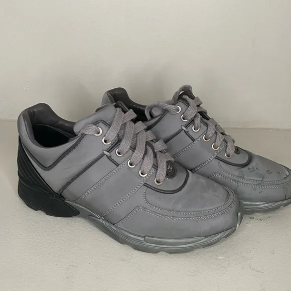 CHANEL Sneakers Size 7 - Picture 4 of 11